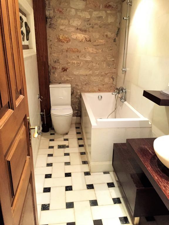 Old Inn Gorianadhes Ngoại thất bức ảnh