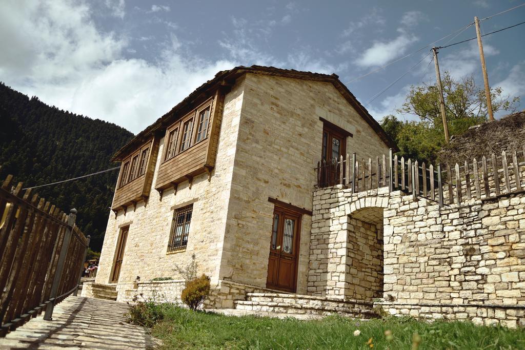 Old Inn Gorianadhes Ngoại thất bức ảnh